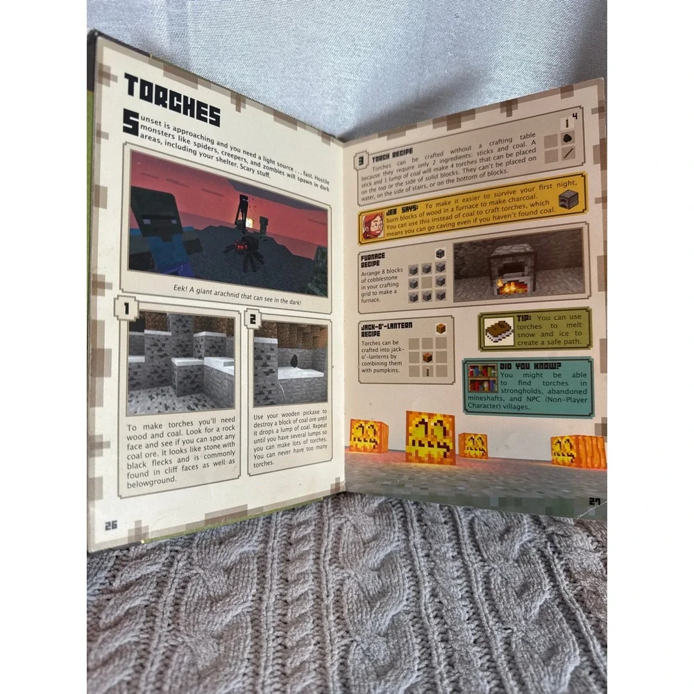 Minecraft Essential Handbook Combat Handbook and The Lost Journals Book Set‎